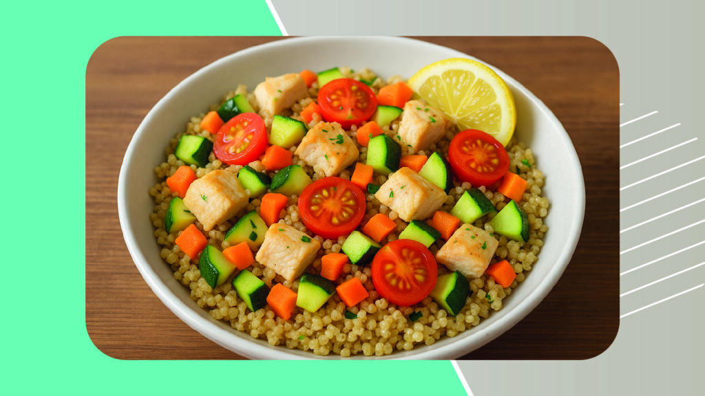 Insalata di quinoa con verdure e pollo: ricetta sana e completa